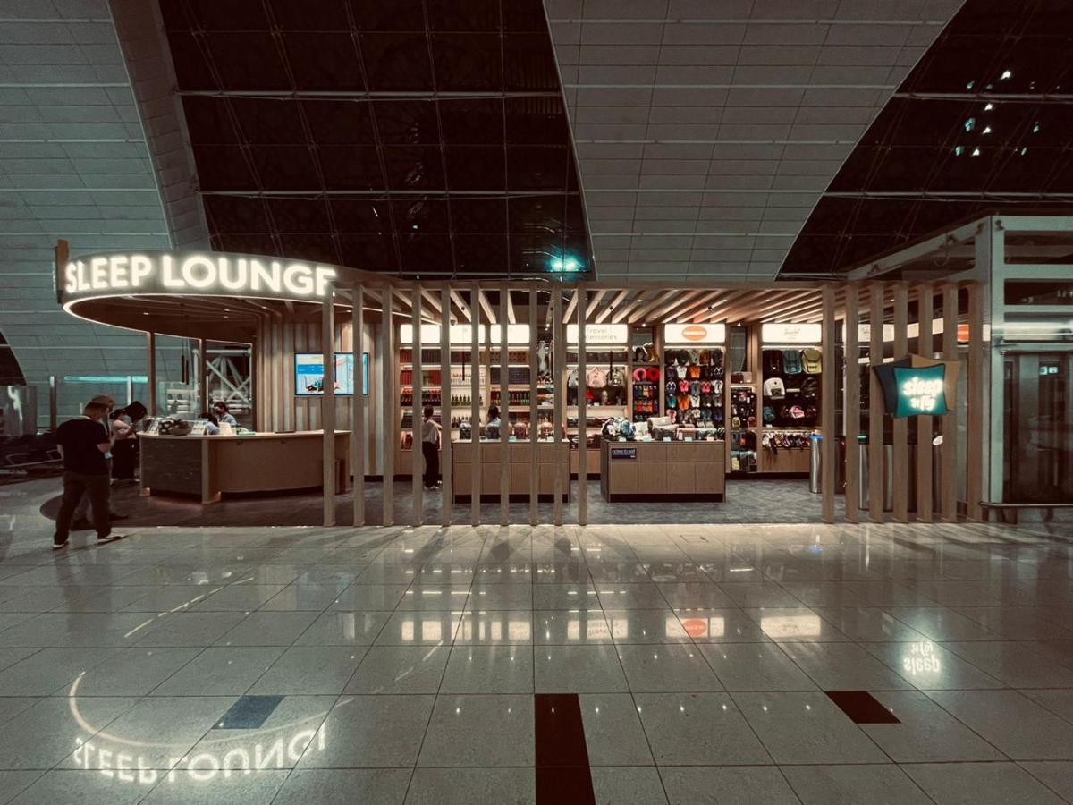 Готель Sleep 'N Fly Sleep Lounge, B-Gates Terminal 3 - Transit Only Дубай Екстер'єр фото